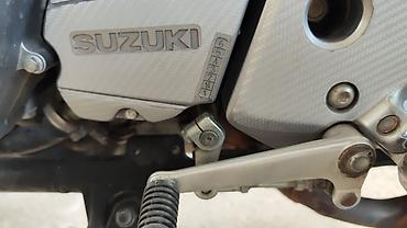 gsx 200: Классический мотоцикл Suzuki, 300 куб. см, Бензин, Взрослый, Б/у — 8