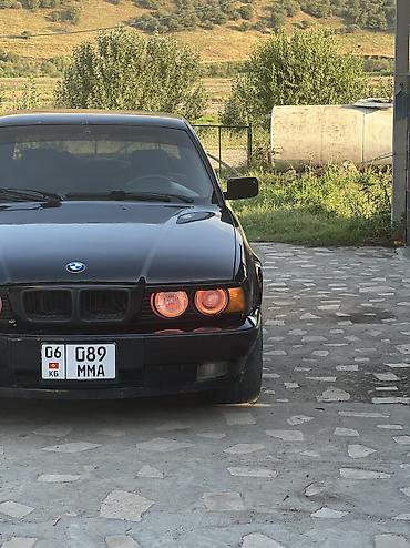 ош е34: BMW 5 series: 1994 г., 2 л, Кол менен иштөөчү, Бензин, Седан — 1