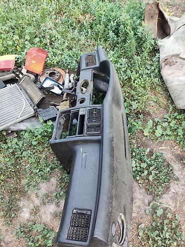 Другие детали кузова: Запчасти Audi (вероятно Audi 80/90 B3/B4, седан/универсал) — разбор — 12