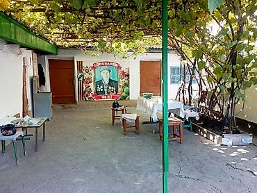 3 комнаты, 50 м², 15 соток, Бишкек, Риэлтор