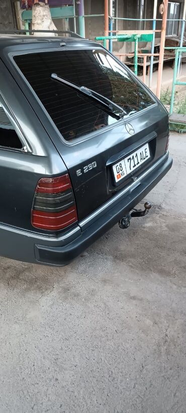 Mercedes-Benz: Mercedes-Benz E-Class: 1990 г., 2.3 л, Механика, Бензин, Универсал at lalafo.kg — 3 Mercedes-Benz: Mercedes-Benz E-Class: 1990 г., 2.3 л, Механика, Бензин, Универсал — 3