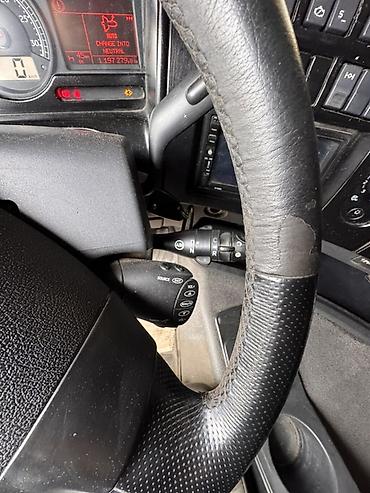 Тягачи: Тягач, Renault, 2012 г., Шторный — 13