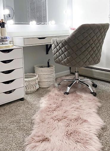 Tepisi i prostirke: Dekorativni mekani tepih od veštačkog krzna - Materijal: gust — 1