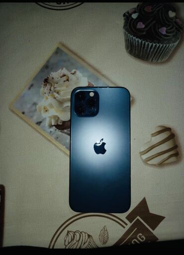 iphone 12про мах: IPhone 12 Pro, Б/у, 256 ГБ, Синий, Зарядное устройство, Защитное стекло, Чехол, 82 %