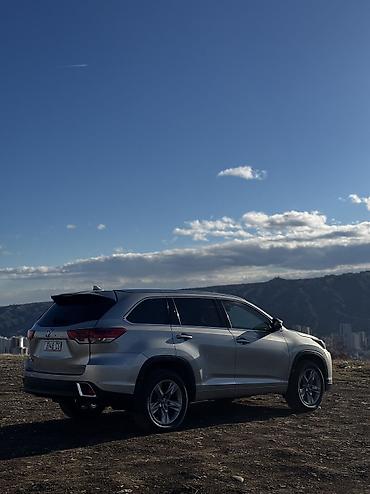 Toyota: Toyota Highlander: 2019 г., 3.5 л, Автомат, Бензин, Внедорожник — 4