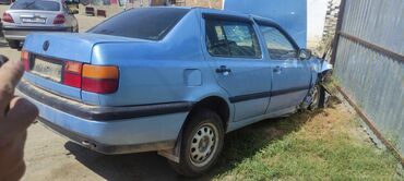 Volkswagen: Volkswagen Vento: 1993 г., 1.8 л, Механика, Бензин, Седан — 7