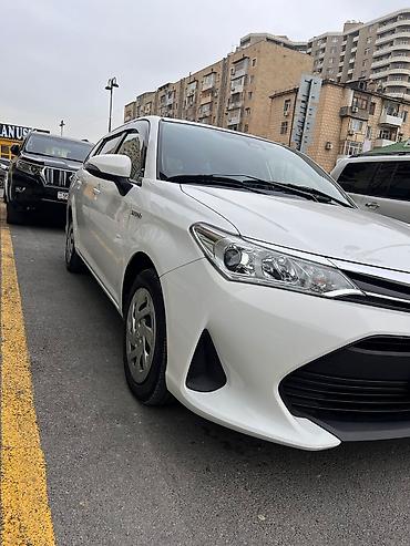 orta panel: Toyota Corolla: 1.5 l | 2019 il Sedan — 9