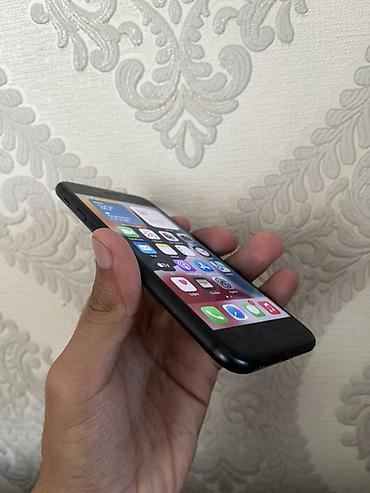 sifaris nomreler: IPhone 7, 32 GB, Qara, Barmaq izi — 2