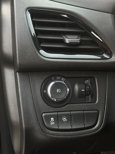 Chevrolet: Chevrolet Spark: 2016 г., 1 л, Вариатор, Бензин, Хэтчбэк — 15