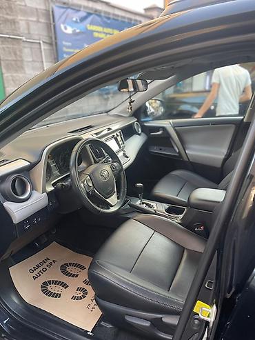 задний стоп фара: Toyota RAV4: 2018 г., 2.5 л, Автомат, Бензин, Кроссовер — 6