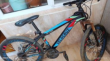 volta vsx: Velocruz velosipedi - Çərçivə: yüngül alaşımlı, qara-mavi-qırmızı — 2