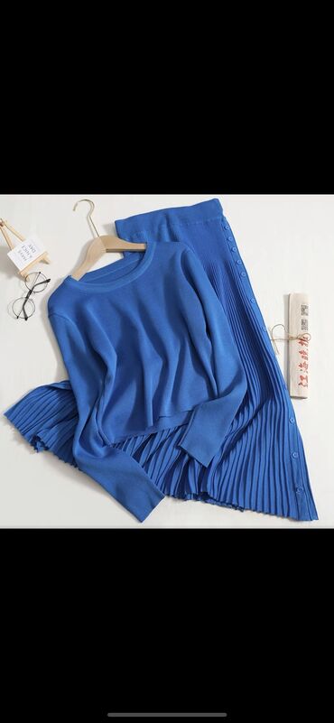 двойка трикотаж: Костюм с юбкой, Модель юбки: Трапеция, Миди, Китай, One size