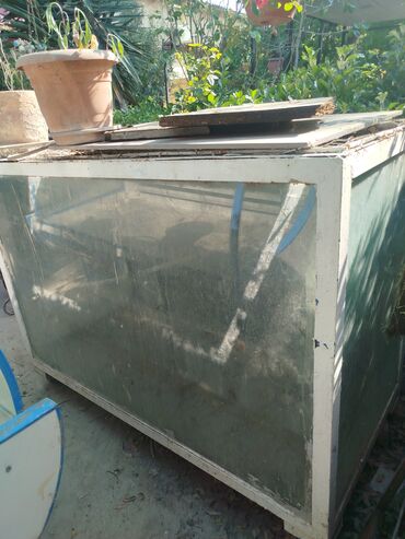 Gəmiricilər: Dördbucaq akvarium, Boş, 2000 l, Ünvandan götürmə