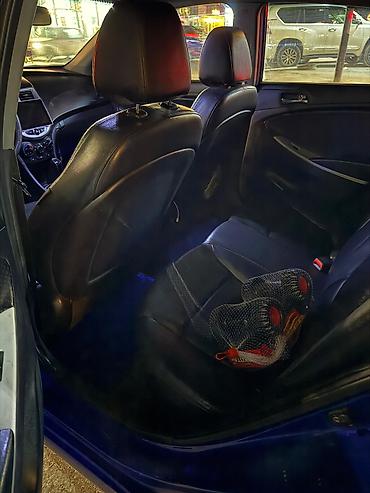 Hyundai: Hyundai Accent (hatchback) – mavi rəng - Kuzov: 5 qapılı hatchback - — 8