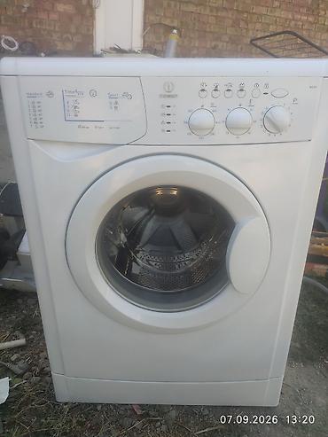 Продаю Стиральная машина Indesit WIL 85, фронтальная загрузка