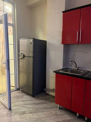 Uzunmüddətli kirayə mənzillər: 3 otaqlı mənzil – zövqlü interyer, hazır yaşayış - Plan: geniş qonaq — 9