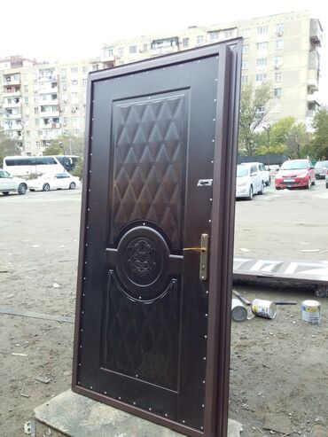 Giriş qapıları: Yeni Giriş qapısı Ödənişli çatdırılma — 4