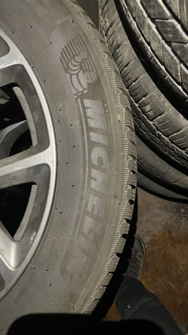 265 75 r15: Шины 265 / 50 / R 19, Зима, Б/у, Комплект, Внедорожные (АТ/МТ), Michelin