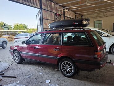 автомобиль ваз лада: Volkswagen : 1990 г., 1.8 л, Механика, Бензин, Универсал