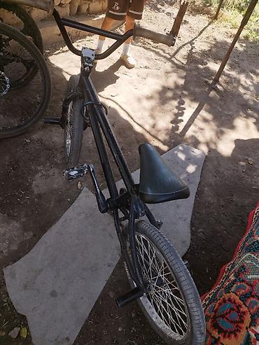 BMX велосипеды: Черный велик 9500
красный 12000 — 5