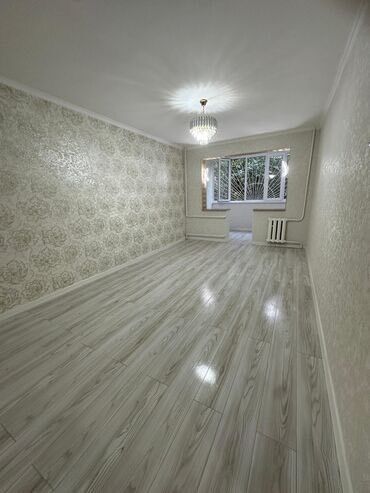 Продажа квартир: 1 комната, 33 м², 104 серия, 1 этаж, Евроремонт