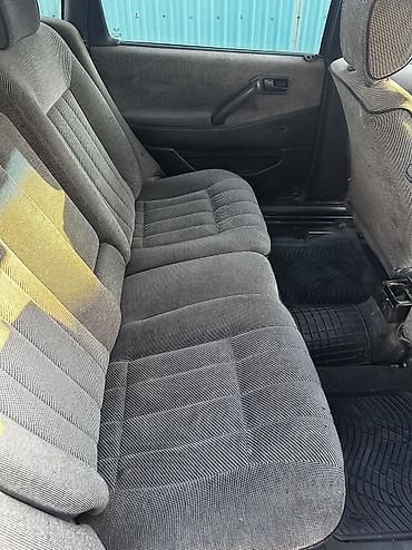 Volkswagen: Volkswagen Passat Variant: 1990 г., 1.8 л, Механика, Бензин, Универсал — 5