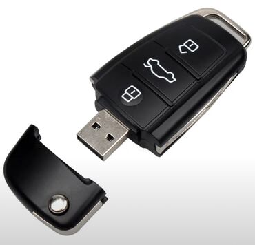 Другие аксессуары для компьютеров и ноутбуков: USB флеш накопитель 256 gb в виде автомобильных ключей Audi