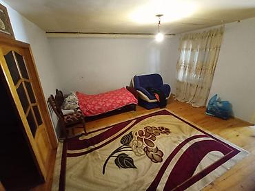 4 otaqlı ev: 4 otaqlı həyət evi – şəxsi həyətyanı sahəli Xüsusiyyətlər: - Plan: 1 — 7