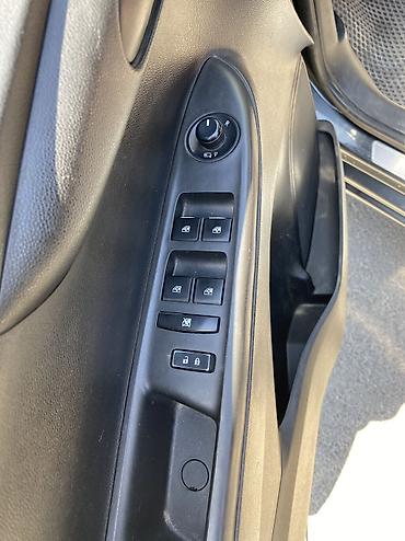 ск пионер: Chevrolet Spark: 2017 г., 1 л, Вариатор, Бензин, Хэтчбэк — 7