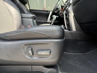 toyota 4runner 2016: Toyota 4Runner: 2016 г., 4 л, Автомат, Бензин, Внедорожник — 8