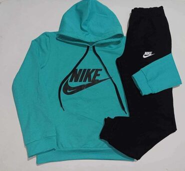 retro trenerke: Nike