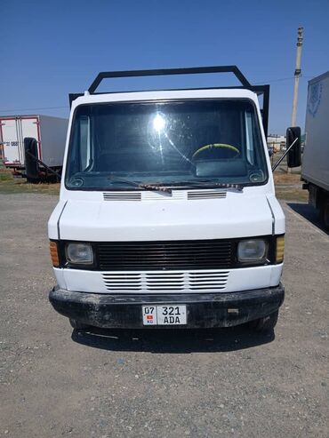 бусик машина: Mercedes-Benz : 1991 г., 2.8 л, Механика, Дизель, Бус