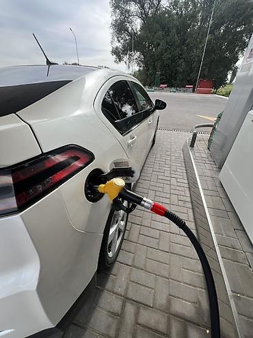 210 cdi: Chevrolet Volt: 2012 г., 0.2 л, Автомат, Гибрид, Лифтбек — 3