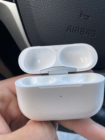 Çəngəllər: Simsiz şarj cihazı Apple