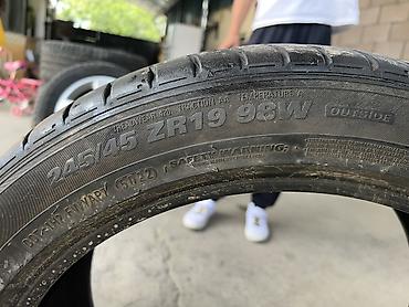 315.70.22.5: Пара 245.44’19.
Пара 275’40’19.
Разно широкие, стояли на мерседесе 222 — 1
