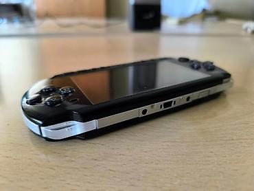 PSP (Sony PlayStation Portable): Sony Playstation Portable PSP 3001 Na prodaju PSP 3001 model u — 2