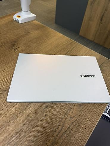 samsung t515: Samsung noutbuk – zərif, yüngül metal korpus, gümüşü rəng — 1