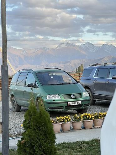 Volkswagen Sharan: 2001 г., 2 л, Автомат, Бензин, Минивэн