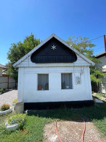 долгосрочная аренда частных домов: Дом, 52 м², 4 комнаты, Агентство недвижимости, Старый ремонт