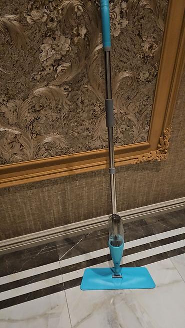 Spreyli mop – su çəni olan, tutacaqlı təmizlik aləti,demek olar