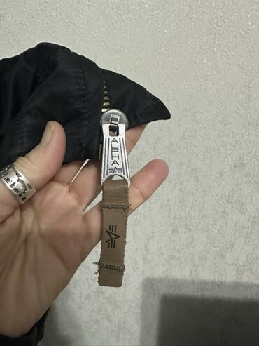 Бомберы: Бомбер Alpha Industries MA‑1 - Бренд: Alpha Industries Inc. (ярлык — 7