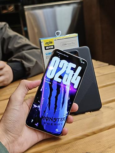 флагманский телефон: Xiaomi, 13, Новый, 256 ГБ, цвет - Зеленый, 1 SIM, 2 SIM — 6
