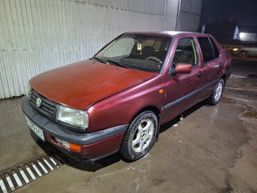 volkswagen туарег: Volkswagen Vento: 1993 г., 1.8 л, Автомат, Бензин, Седан