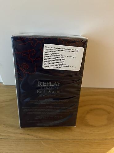 e cigarete cena: REPLAY Signature Red Dragon – Eau de Toilette for Man - Tip: toaletna — 2