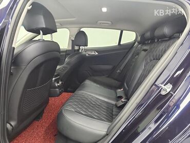 Kia: Kia : 2021 г., 2.5 л, Автомат, Бензин, Хэтчбэк — 7