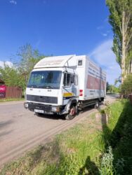 обмен машинами с доплатой: Mercedes-Benz : 1996 г., 6 л, Механика, Дизель, Фургон