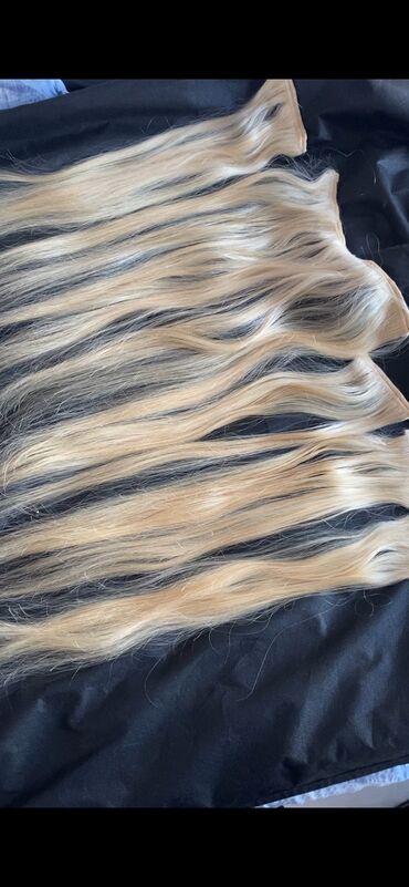 nadogradnja kose: Prirodna plava kosa na klipse. Duga 56cm koriscena 1, ne farbana ne