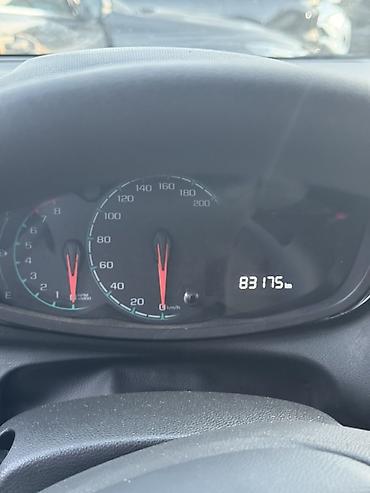 crv 2: Chevrolet Spark: 2017 г., 1 л, Автомат, Бензин, Хэтчбэк — 5