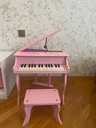 Piano qiymeti 90man yaxwi veziyyetde baha alinib unvan Inqilab