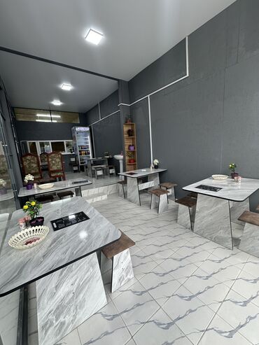 шашлычный кафе: С оборудованием, Действующий, Без мебели, 36 м²